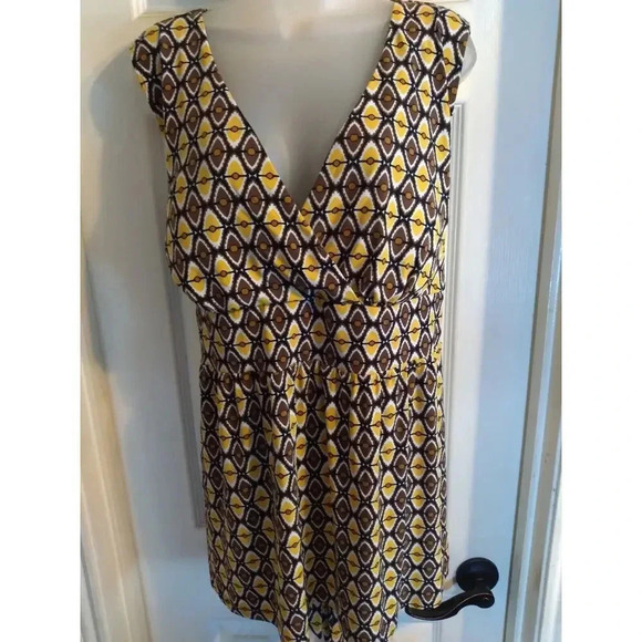 Cocomo Woman Top Brown Yellow Sleeveless Built-in Bra Tie Back No Tags Bust 46" - Picture 1 of 6